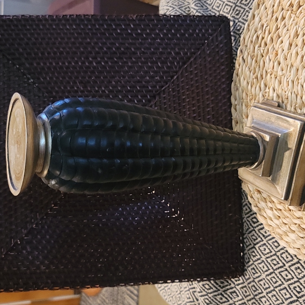 Textured imax candle holder